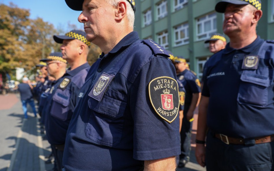 Wakaty do obsadzenia są m.in. w warszawskiej Straży Miejskiej