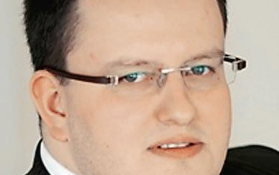 VAT od rzeczoznawcy – które czynności zwolnione a które opodatkowane