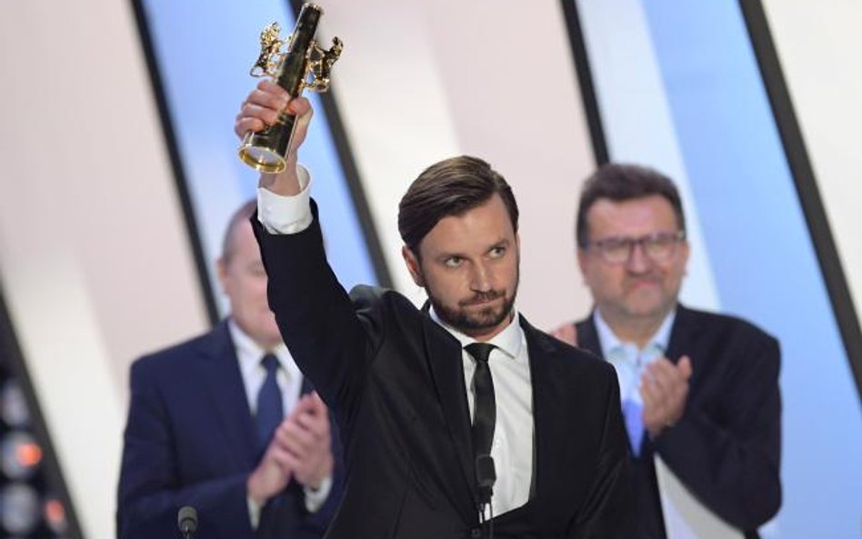 Piotr Domalewski za „Cichą noc” zdobył główną nagrodę festiwalu – Złote Lwy.