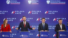 Pełnomocnik rządu ds. SAFE Magdalena Sobkowiak-Czarnecka, wicepremier, szef MON Władysław Kosiniak-K