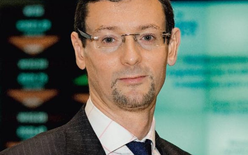 Paweł Bujnowski, ?Szef Biura Relacji Inwestorskich, Grupa LOTOS