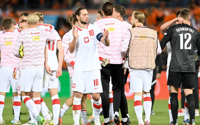 Po czerwcowym meczu w Rotterdamie (2:2) polscy piłkarze nie kryli radości. Na zdjęciu przodem Grzego