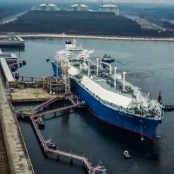 Polska rozbudowała połączenia gazowe z krajami sąsiednimi, wybudowała terminal LNG w Świnoujściu ora