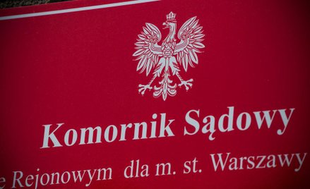Komornik wchodzi do Ursusa. Akcje w dół