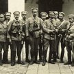 Józef Piłsudski ze sztabem Pierwszej Kompanii Kadrowej (sierpień 1914 r.).