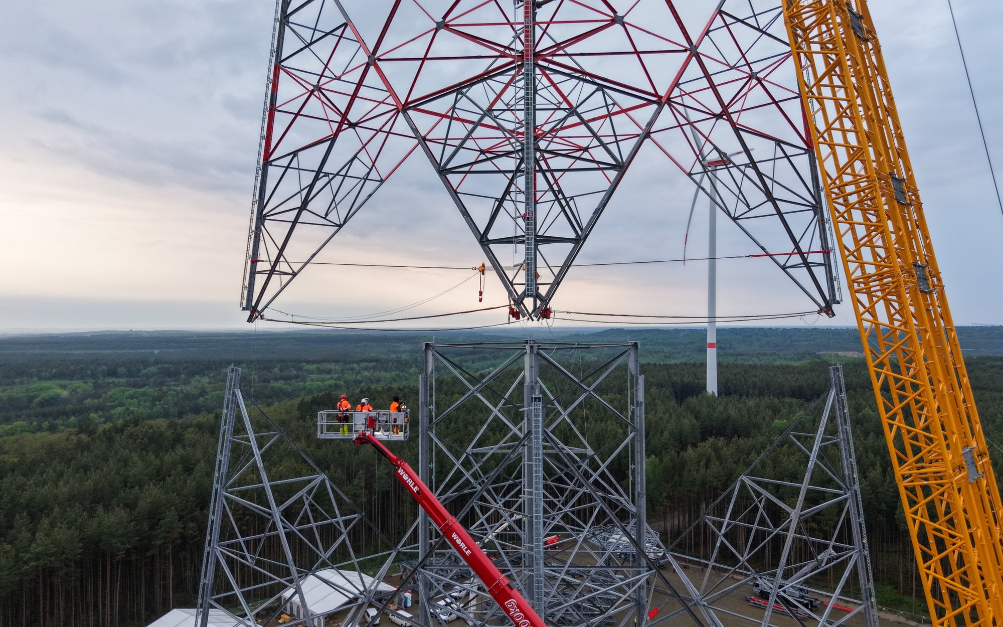 A record-breaking wind tower in germany