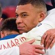 Kylian Mbappe w objęciach Neymara. To oni rozmontowali Bayern w Monachium