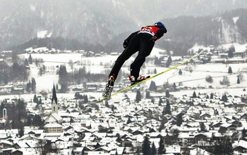 Małysz nad Oberstdorfem. Dziś o 16 pierwszy konkurs. Transmisja w TVP 1 i Eurosporcie