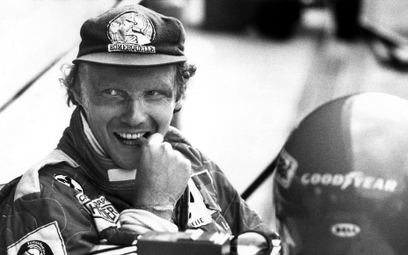 Niki Lauda był mistrzem świata Formuły 1w latach 1975, 1977 i 1984