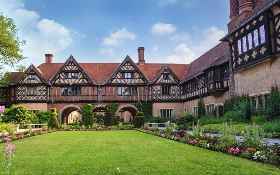 Pałac Cecilienhof – tu odbyła się Konferencja Poczdamska