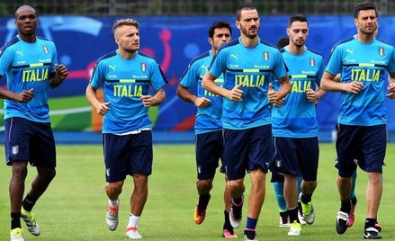 Włosi na treningu w Montpellier. Od lewej: Angelo Obinze Ogbonna, Ciro Immobile, Leonardo Bonucci, M