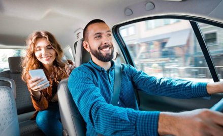 Niech konsument sam wybierze: Uber czy taksówka