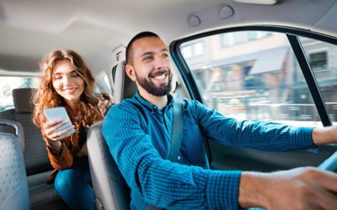 Niech konsument sam wybierze: Uber czy taksówka