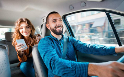 Niech konsument sam wybierze: Uber czy taksówka