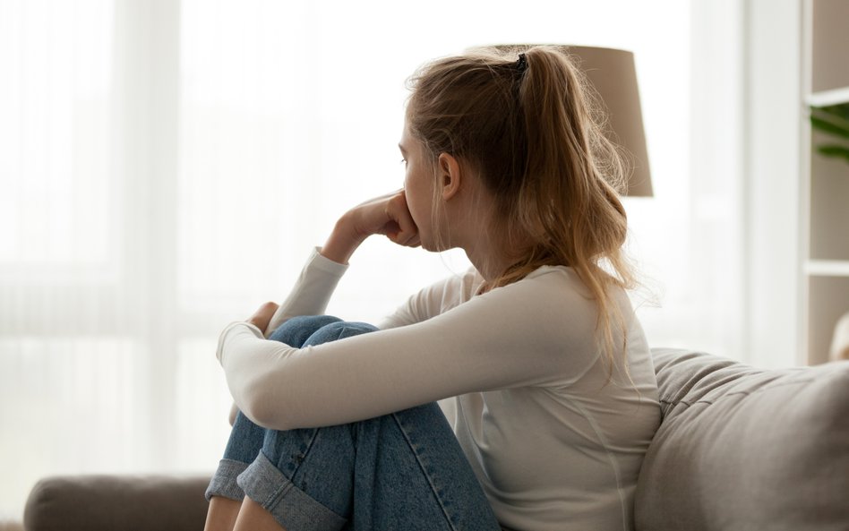 Naukowcy odkryli, w jaki sposób estrogen w mózgu wpływa na stres i traumę