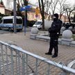 Policja przed ambasadą Izraela w Warszawie, gdzie miało dojść do demonstracji narodowców