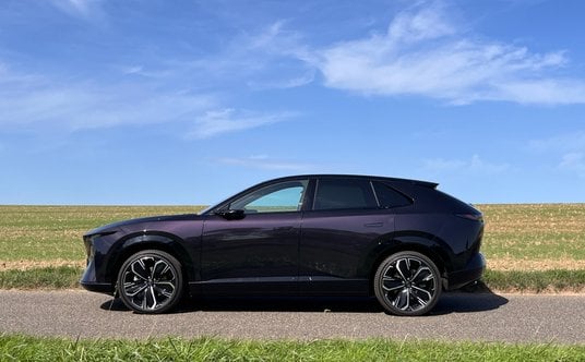 Mazda CX-6e