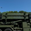 Jednostki baterii systemu obrony przeciwrakietowej Patriot podczas defilady wojskowej z okazji Dnia 