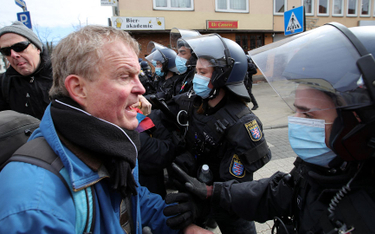 W Niemczech znów starcia z policją. W Kassel 20 tys. protestujących