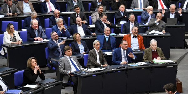 Poufne dokumenty UE zagrożone? Obawy o przecieki z Niemiec do Kremla