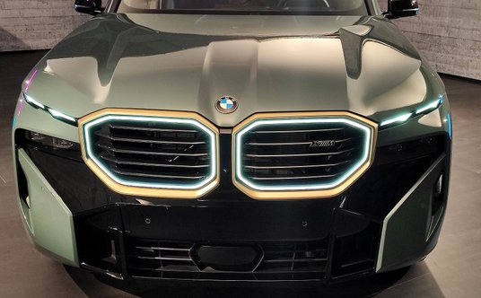 BMW XM