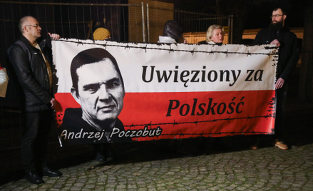 Akcja solidarności z uwięzionym Andrzejem Poczobutem, dziennikarzem i działaczem Związku Polaków na 