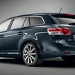 Toyota avensis będzie oferowana z nadwoziem czterodrzwiowym i kombi