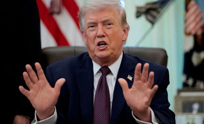 Prezydent USA Donald Trump poparł w prawyborach w Teksasie Kena Paxtona