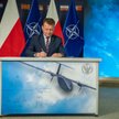 Mariusz Błaszczak, minister obrony narodowej zatwierdził umowę na dostarczenie 4 bateryjnych modułów