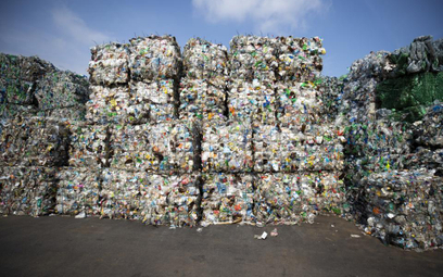 Amerykańskie śmieci zalewają kraje azjatyckie