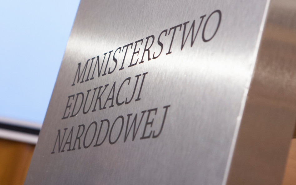 Ministerstwo Edukacji Narodowej sprawdza dotacje przyznawane przez poprzednie kierownictwo resortu