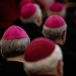 Coraz częściej wykorzystanie osoby małoletniej przez duchownego zgłaszają biskupom sami księża