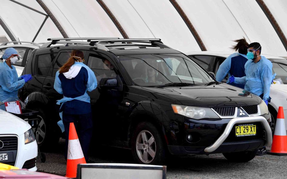 Mobilny punkt testowania na COVID-19 w Sydney