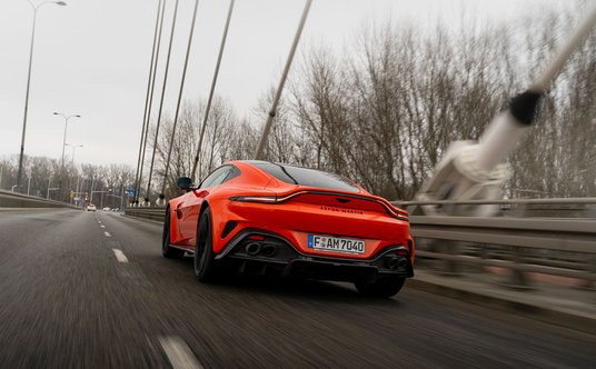 Aston Martin Vantage