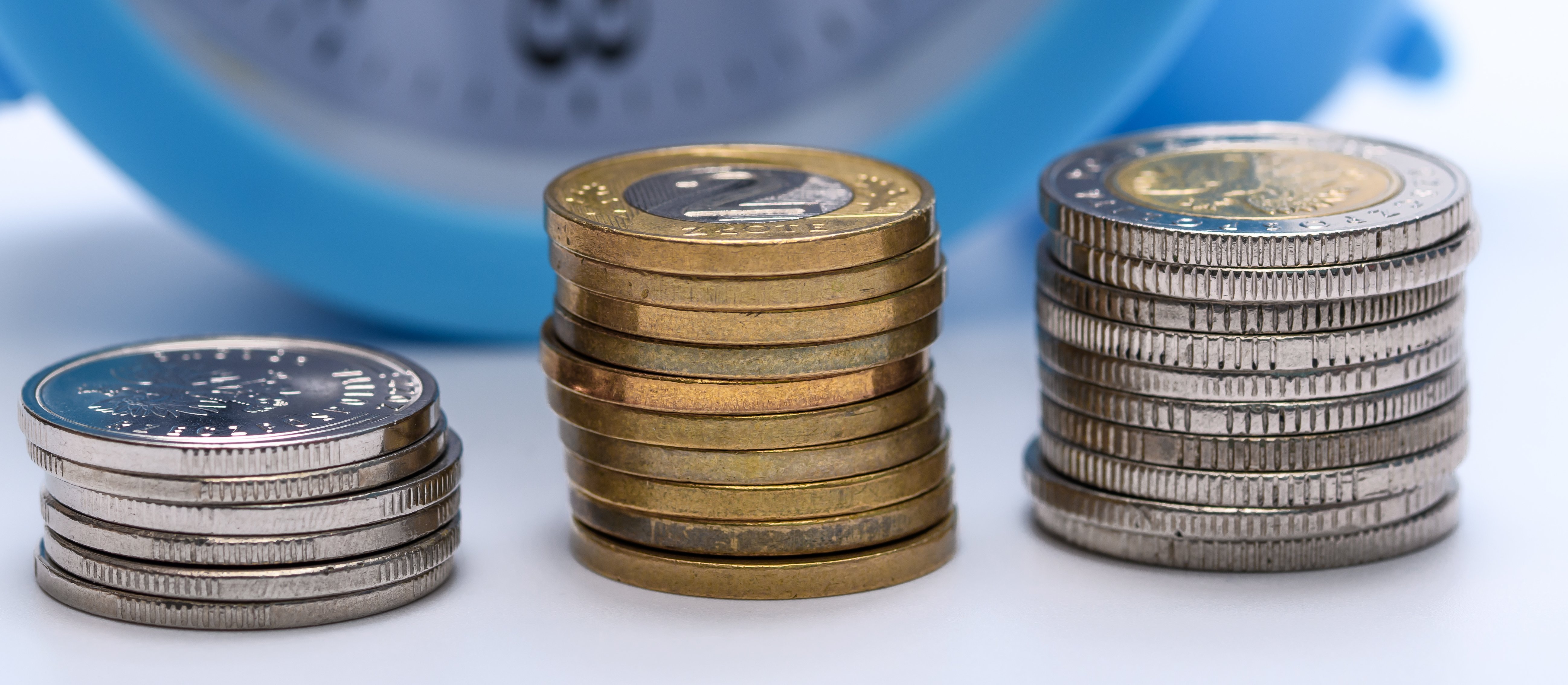 Mimo spadku oprocentowania ufamy lokatom