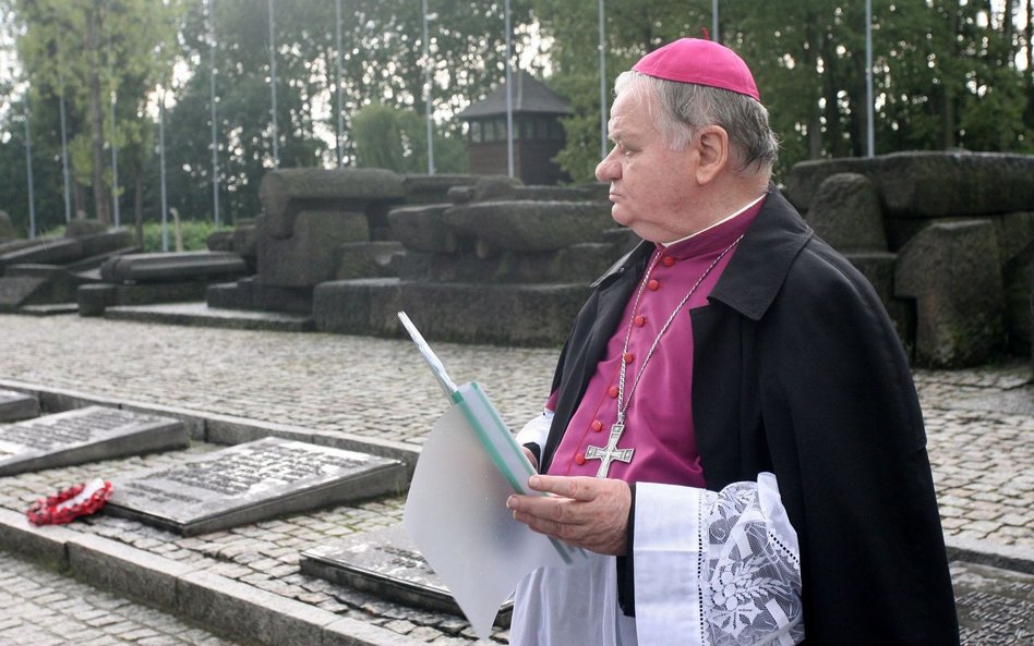 Stolica Apostolska karze bp. Tadeusza Rakoczego