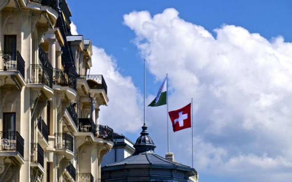 Jedno z najbogatszych krajów na świecie. Wyróżnia się wysoko wykwalifikowaną i wykształconą siłą rob