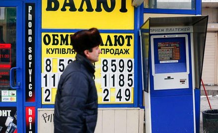 Ukrainiec zarabia już niewiele więcej w miesiąc niż Polak w tydzień