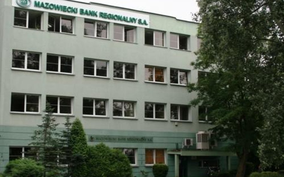 KNF: zgoda na pożyczki i program naprawczy dla MR Banku