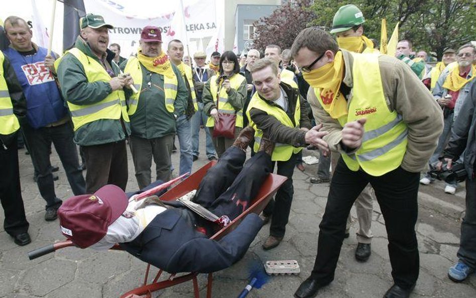 Protest związkowców pracujących w Enerdze