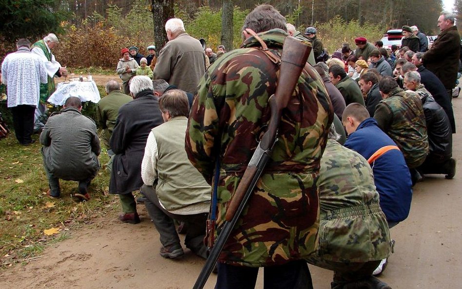 Knurowiec, msza św. z okazji rozpoczęcia polowań, zorganizowana przez koło myśliwych