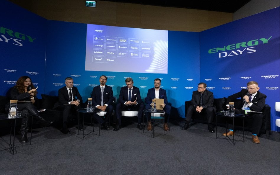 Uczestnicy dyskusji zgodzili się, że to OZE i magazyny mają stanowić istotną część systemu, stabiliz