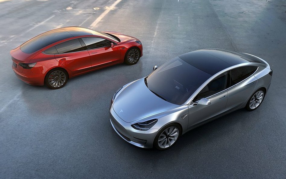 Elon Musk chce wykończyć konkurencję. Tesla po raz kolejny obniża ceny