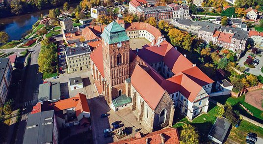 Chlubą Żagania jest imponujący kompleks klasztorny augustianów