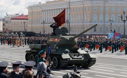 T-34 na paradzie w Moskwie
