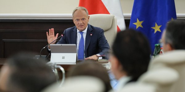 Budżet 2027: Tusk zapowiada 26 mld zł więcej na zdrowie, plus miliardy na wojsko i atom