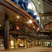 Galeria handlowa Madison w Gdańsku. Anna Thomas, dyrektor centrum, uważa, że uśmiechnięty ochroniarz