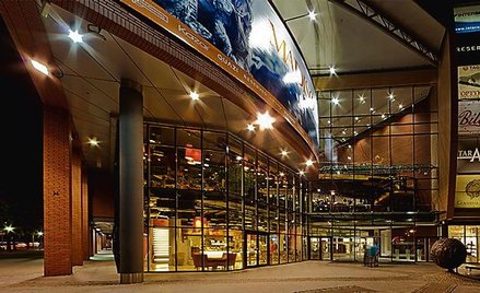 Galeria handlowa Madison w Gdańsku. Anna Thomas, dyrektor centrum, uważa, że uśmiechnięty ochroniarz