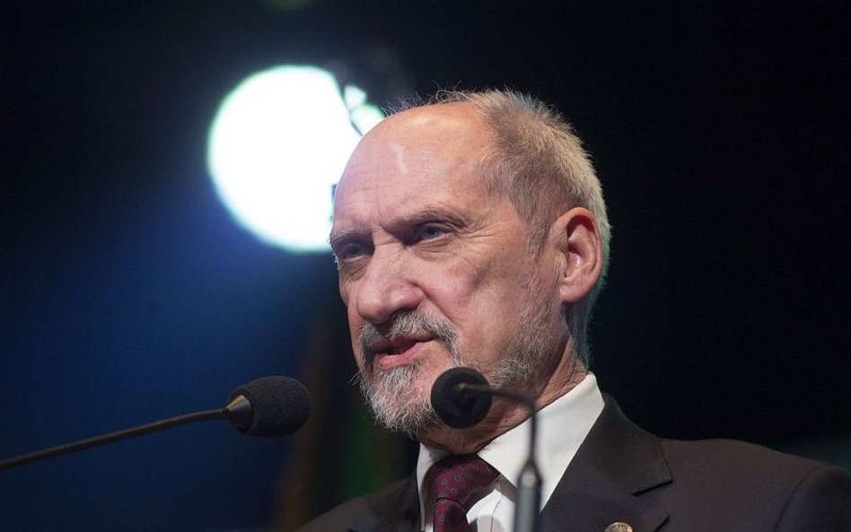 Macierewicz: Atak Putina? Czasem sami zapominamy o zasługach