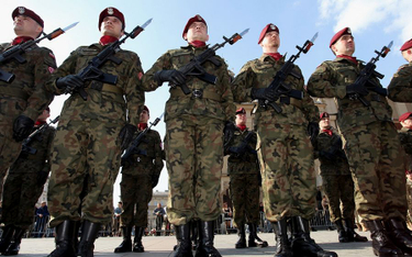 1650 polskich żołnierzy spędzi święta za granicą
